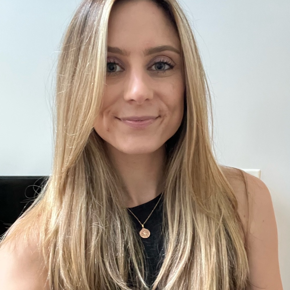 Meet your Posher, Emily